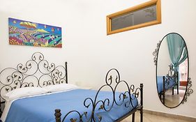 Lazzarella House
